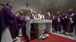 教宗在普黎史拉地下墓穴主持追思已亡弥撒