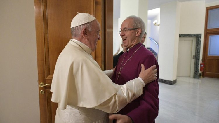 教宗在梵蒂岡會見了聖公會坎特伯里總主教韋爾比