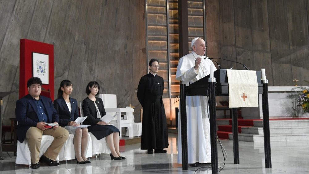 Pope Francis addresses young people in Japan