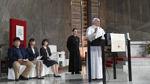 Popiežius japonų jaunimui: vertinga ne tai, ką turiu, bet tai, kuo galiu pasidalinti