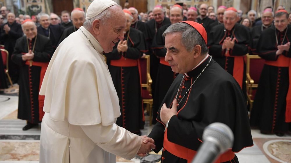 Papa Françesku e kardinali Angelo Becciu