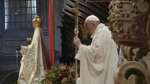 Il Papa: ogni violenza contro la donna è una profanazione di Dio
