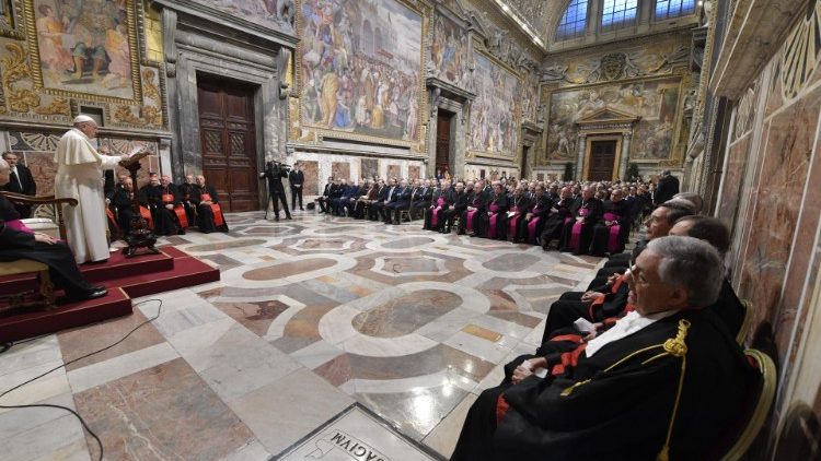 Папа Франциск при откриването на съдебната година на Трибунала на Държавата-град Ватикана