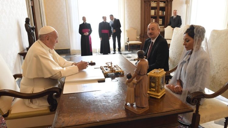 Аудиенция на папата за президента на Азербайджан