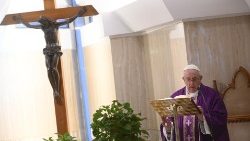Papa Francesco alla Messa in Casa Santa Marta