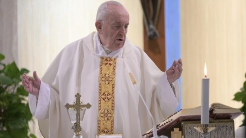 Le Pape à Sainte-Marthe prie pour les prisonniers et invite à la communion spirituelle