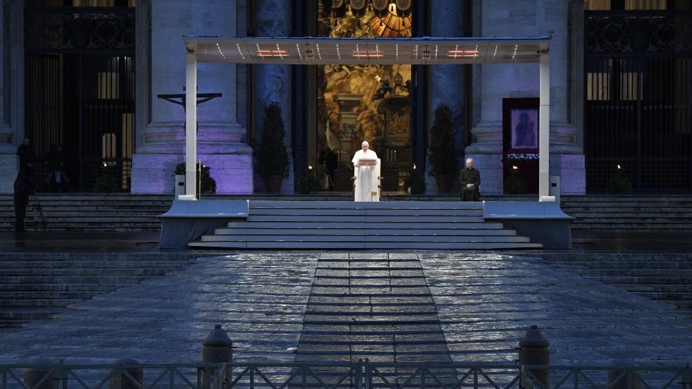 Covid 19 Francesco Prende Per Mano L Umanita Provata Dal Virus Vatican News