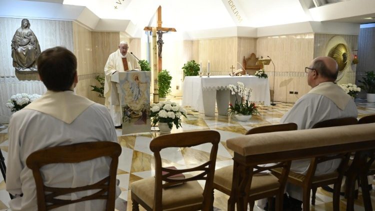 Утринна литургия във Ватикана