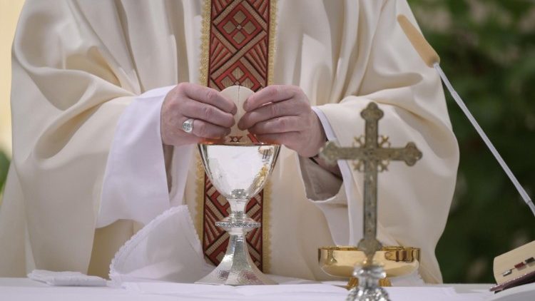 Messe à Ste Marthe : Prière pour ceux qui sont dans la tristesse Cq5dam.thumbnail.cropped.750.422