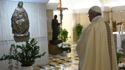 Papst betet für Priester und Ärzte, die in der Coronakrise ihr Leben geben