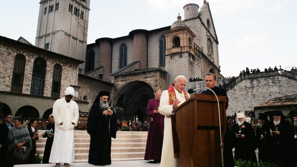 2020.05.23 UNITA' CRISTIANI 1986.10.27 Giovanni Paolo II Incontro Interreligioso Assisi