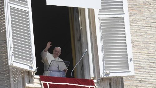 Pope at Angelus: humble faith has no bounds