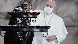 البابا فرنسيس يدعو ليوم صلاة من أجل السلام 