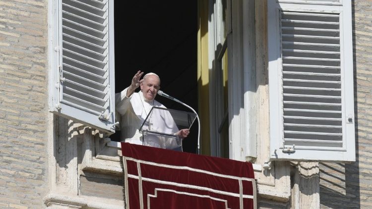 Papież: Błogosławieństwa są drogą świętości