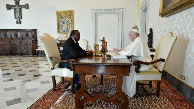 Папа Франциск на встрече с президентом Республики Кения
