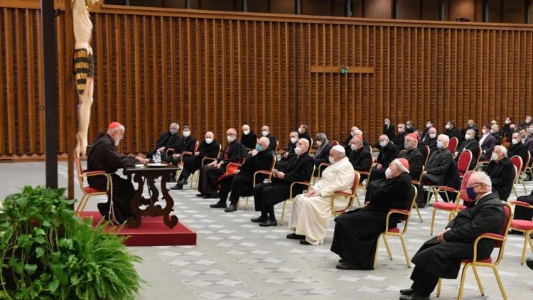 Pope Francis and the Roman Curia listen to Cardinal Cantalamessa's first Advent sermon