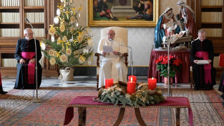 Papież: Boże Narodzenie jest świętem Miłości wcielonej 