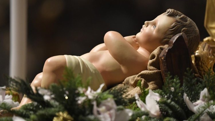 La statua di Gesù Bambino nella Basilica vaticana 