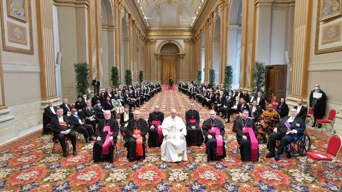 El Papa: "La fraternidad es el verdadero remedio para las crisis y divisiones de hoy"