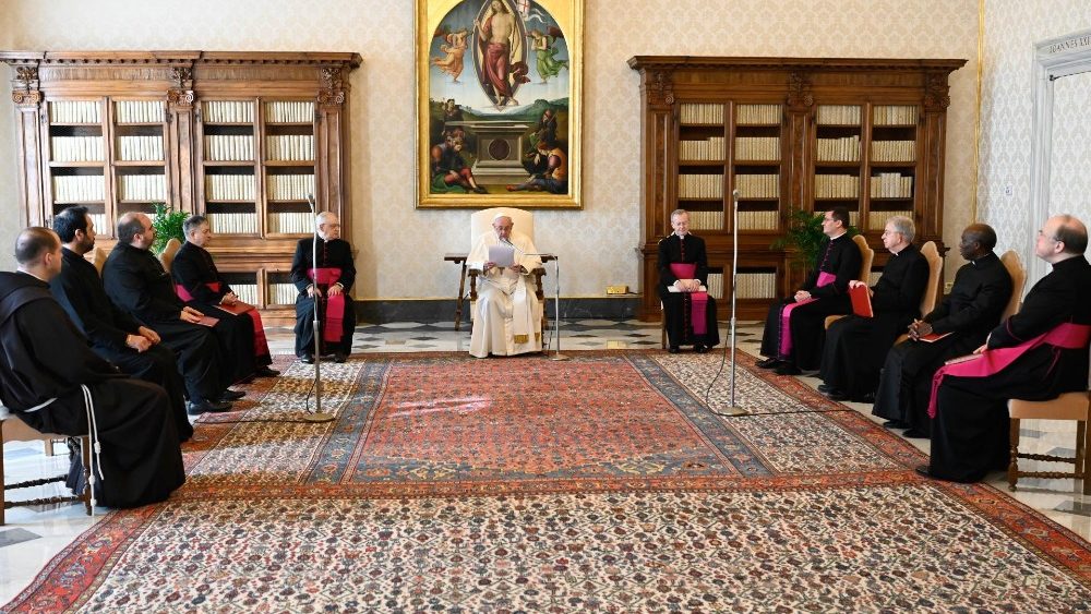 Påven Franciskus, vid onsdagens strömmade allmänna audiens 10 mars, tackar alla som gjorde resan i Irak 5-8 mars möjlig. 