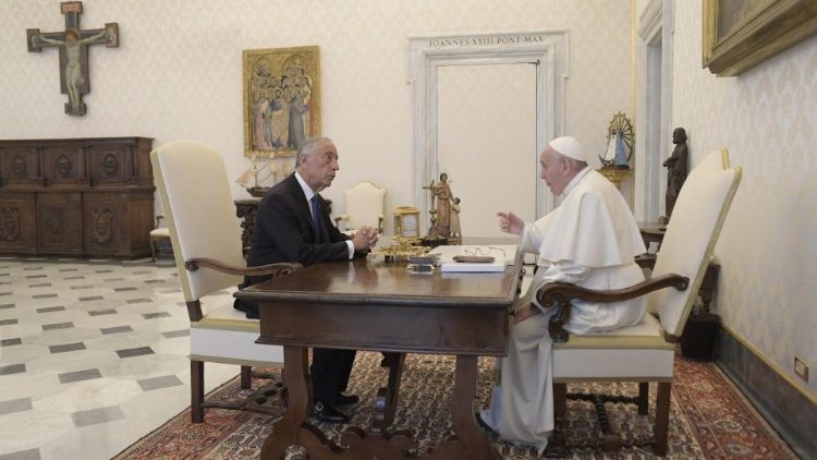教宗方濟各接見葡萄牙共和國總統馬塞洛·雷貝洛·德索薩