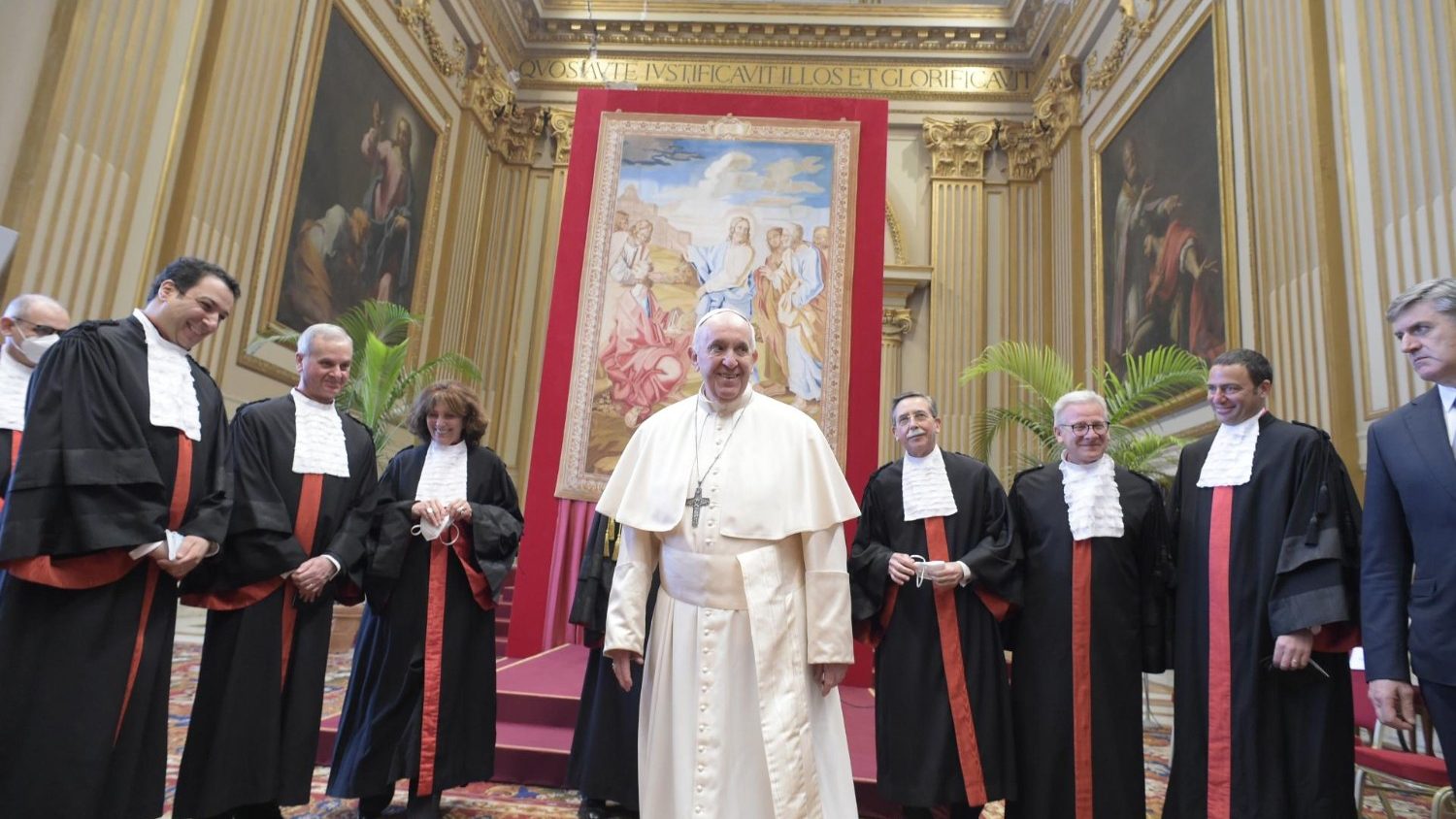 Pope Francis: Look to the sky for true justice
