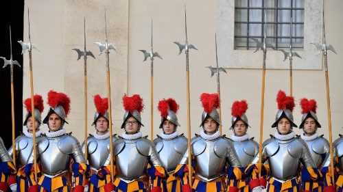 Vatican signs agreement to renovate Swiss Guards' barracks