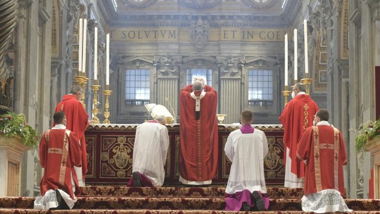 Pave Frans: lad liturgien blive centrum for troen igen 