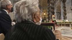 Sfânta Liturghie din 2021 la Ziua mondială a bunicilor și bătrânilor, în bazilica San Pietro