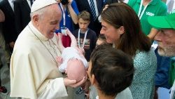 Der Papst bei der Audienz für Lazare im Vatikan