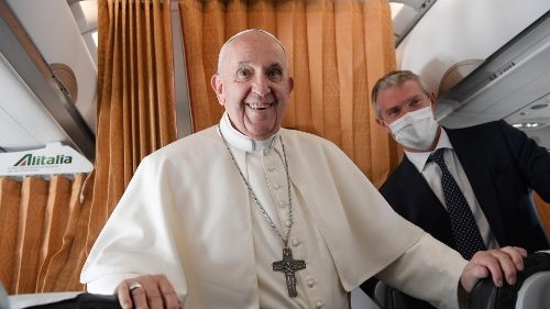 Papst zu Journalisten: „Habe nie jemandem Kommunion verweigert“
