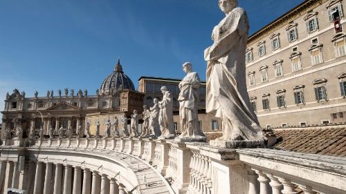 Vaticano: Parolin y Peña Parra dan positivo al Covid-19