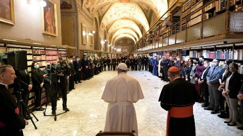 Ferenc pápa felavatta a Vatikáni Apostoli Könyvtár új kiállítótermét: az igazi szépség a jóságból születik