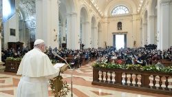Le Pape à Assise, lors de la rencontre du 12 novembre 2021 avec les pauvres.