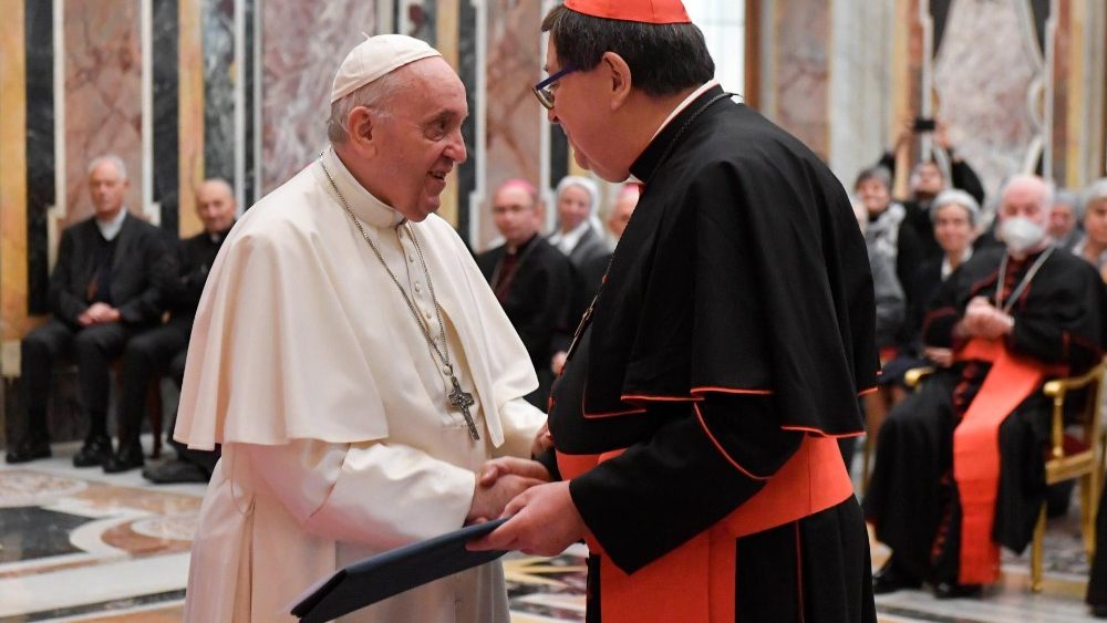 Pápež s prefektom kongregácie zodpovednej za zasvätený život