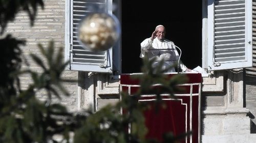 El Papa: La fe se encarna en la vida concreta con acciones concretas