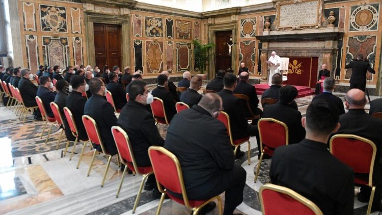 O Papa na audiência ao Capítulo Geral da Ordem dos Clérigos Regulares Teatinos (Vatican Media)