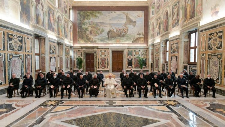 Audiencia del Papa a los miembros del capítulo general de los Clérigos Regulares Teatinos