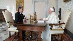 Срещата между папа Франциск и Желко Комшич, 17 януари 2022