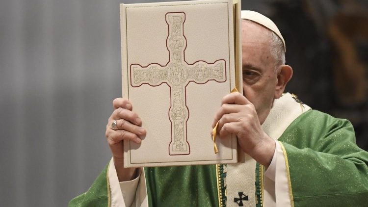 El Papa celebra la Misa en el Domingo de la Palabra de Dios
