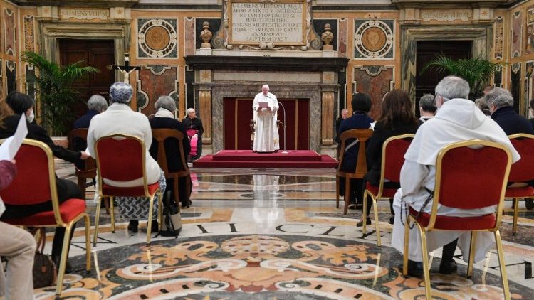 
                    Pope urges Augustine canonesses to help restore young people's taste for life
                