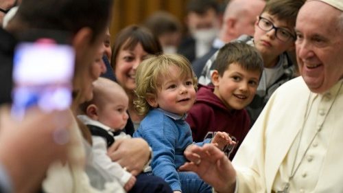 "Los niños se encuentran con el Papa" y le confían sus esperanzas e inquietudes