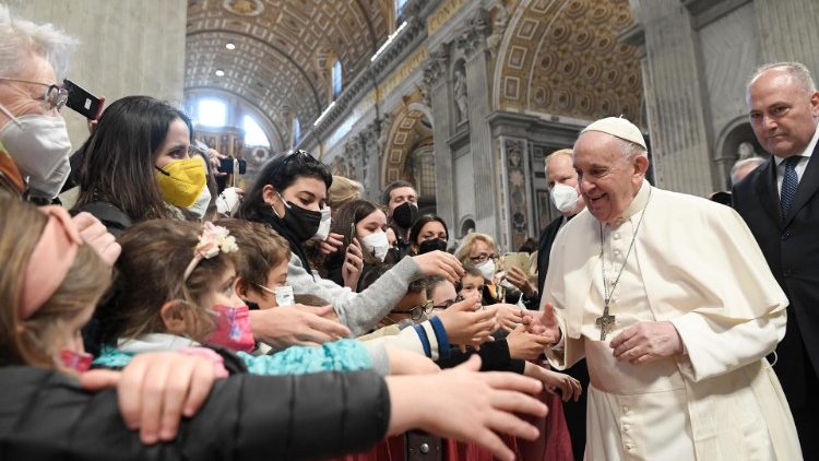 教皇フランシスコ、イタリアの園児・児童らとの出会い　2022年3月16日　バチカン・聖ペトロ大聖堂