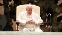 O Papa Francisco durante a audiência geral desta quarta-feira 16.03.2022 (Vatican Media)