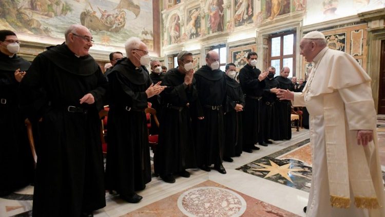 El Papa recibe en audiencia a los participantes en el Capítulo General de la Orden de Agustinos Recoletos, 17 de marzo de 2022 (Foto de archivo)
