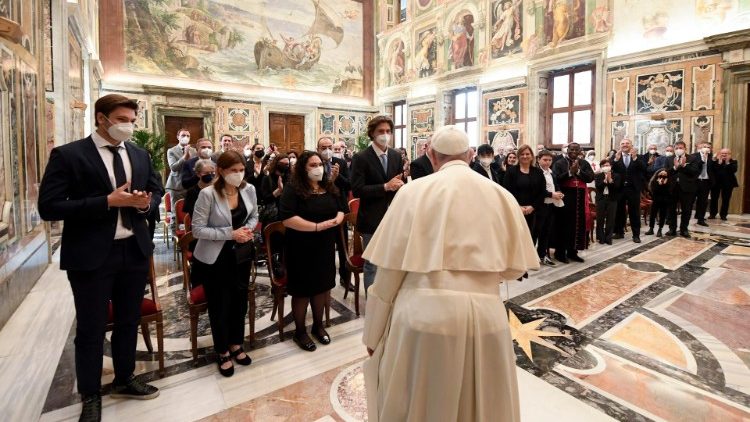 O Papa com os membros da organização italiana de voluntariado "Eu tive sede"