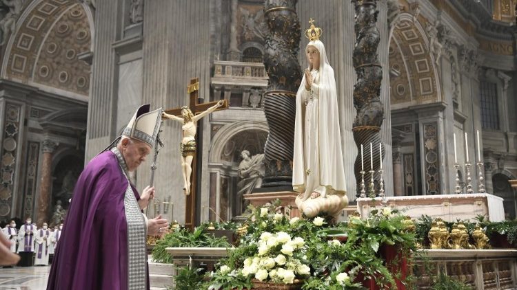 
                    Pope urges renewed consecration of Ukraine and Russia to Mary
                