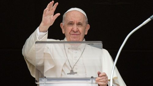 Pápež: Je čas zakázať vojnu, vymazať ju z dejín skôr než vymaže nás