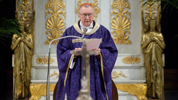 Le cardinal Pietro Parolin à l'occasion des 40 ans de relations diplomatiques entre le Saint-Siège et le Royaume-Uni, à Rome, le 29 mars 2022. 