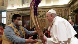 El Papa Francisco recibió el pasado 1° de abril a las delegaciones de pueblos indígenas de Canadá 
